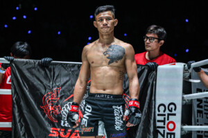 OL137_09 Suablack vs Pakorn 10