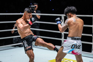 OL137_09 Suablack vs Pakorn 12