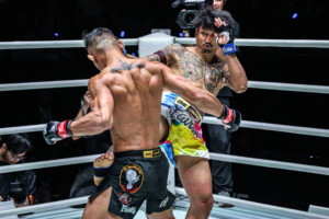 OL137_09 Suablack vs Pakorn 14