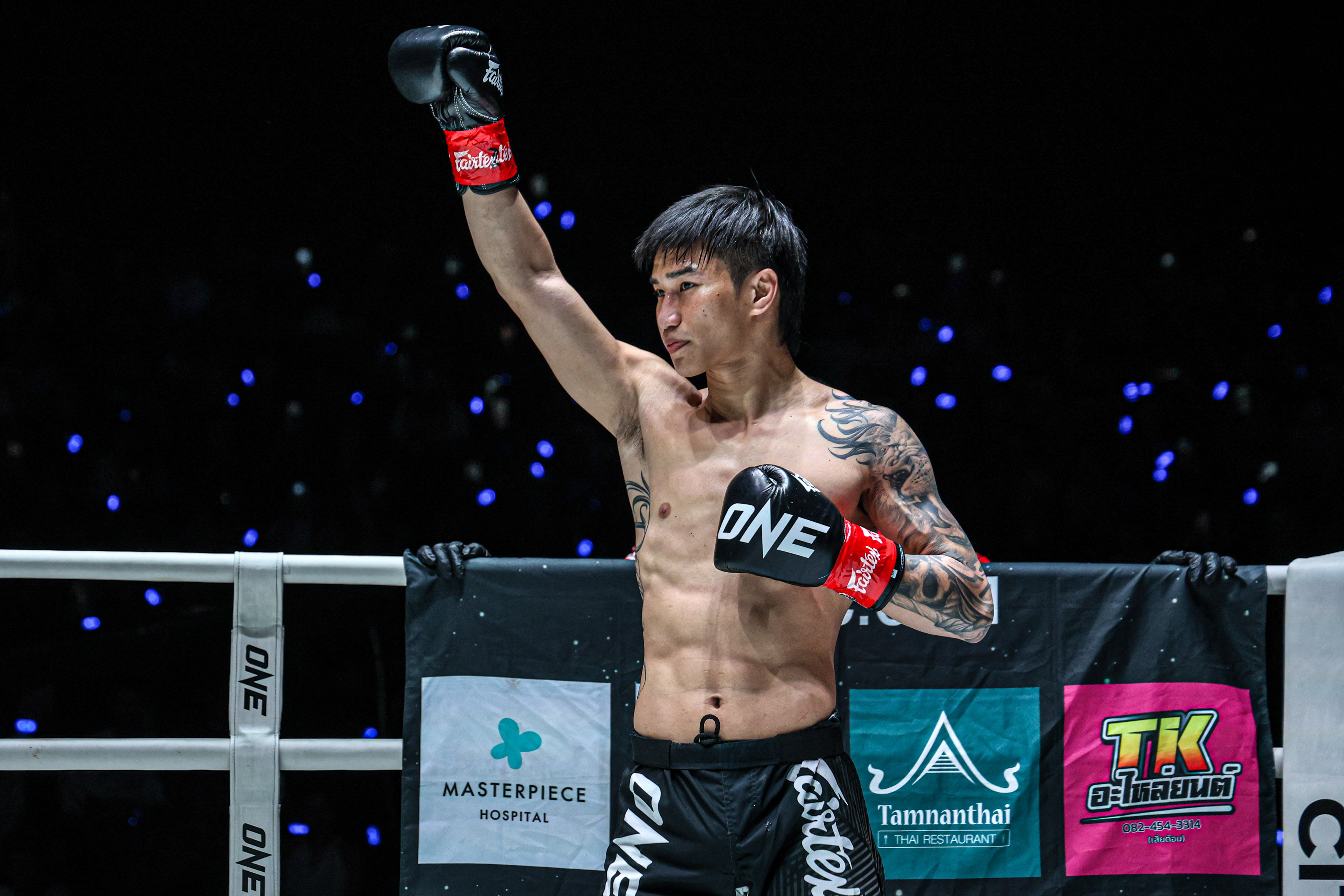 OL137_12_Tawanchai_vs_LiuMengyang 8.jpg