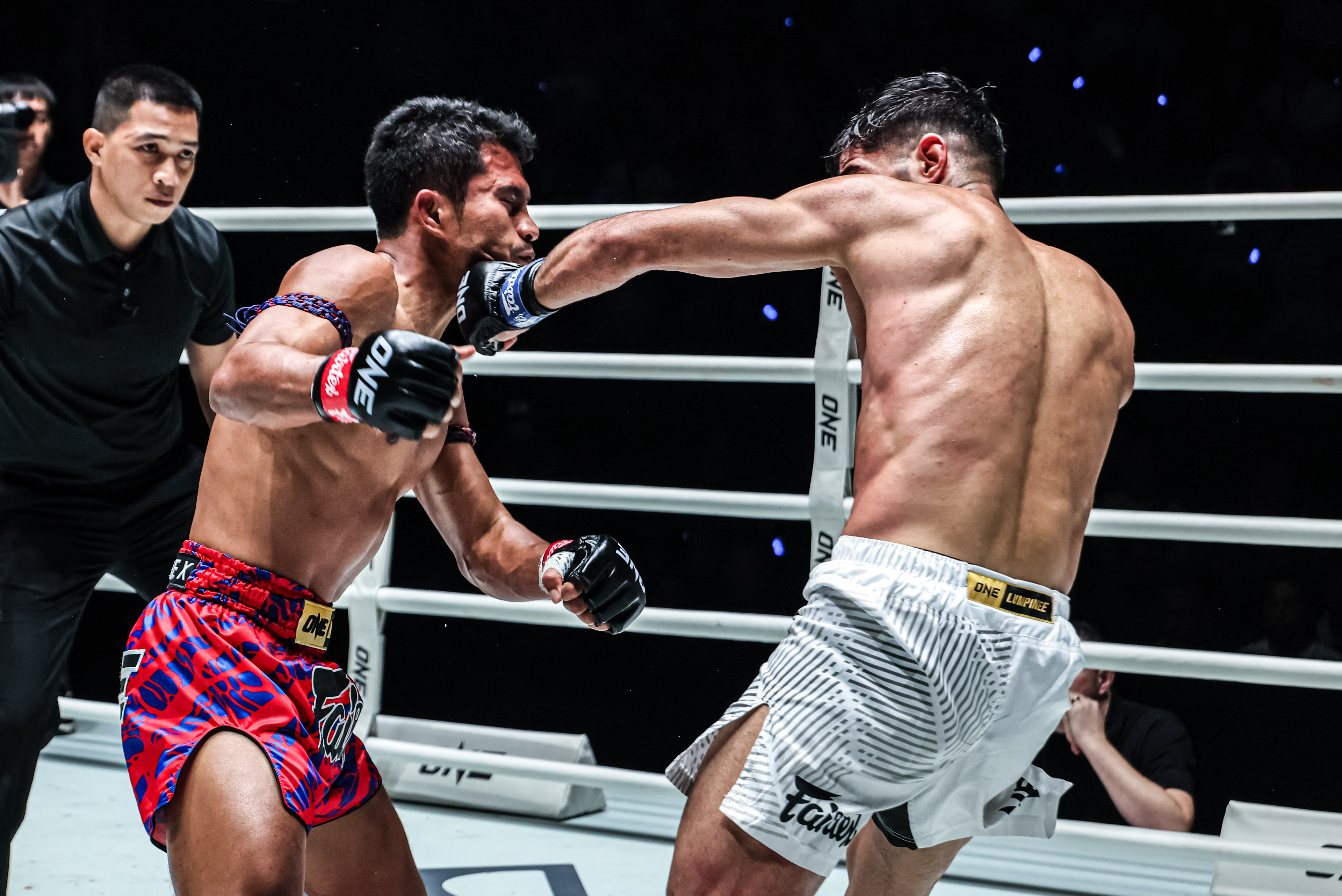 OL138_13 Chartpayak vs Ayad Albadr 42.jpg