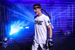 OL139_07 Khunponnoi vs Rustam Yunusov 25