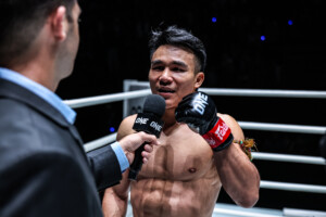 OL139_14 Worapon vs Soe Lin Oo_05