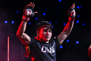 OL139_14 Worapon vs Soe Lin Oo_10