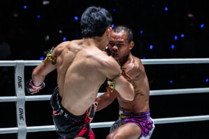 OL139_14 Worapon vs Soe Lin Oo_16