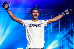 OL140_13_Sonrak vs Buakhiao_08