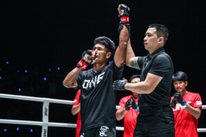 OL140_13_Sonrak vs Buakhiao_11