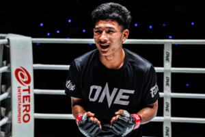 OL140_13_Sonrak vs Buakhiao_28