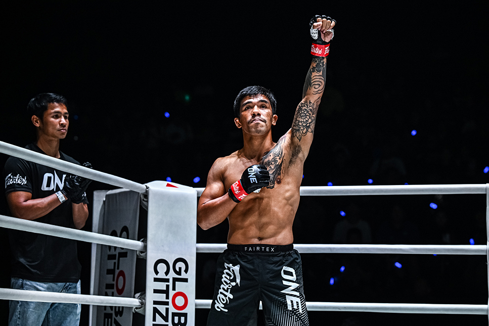 CoverWeb_OL143_Panrit_Prefight