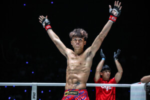 OL141_13 Detchawalit vs Saw Min Min_03