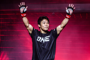 OL141_14 Komawut vs Samingdam 21