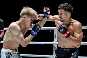 OL142_01_Julian Mayorga vs Totti_22