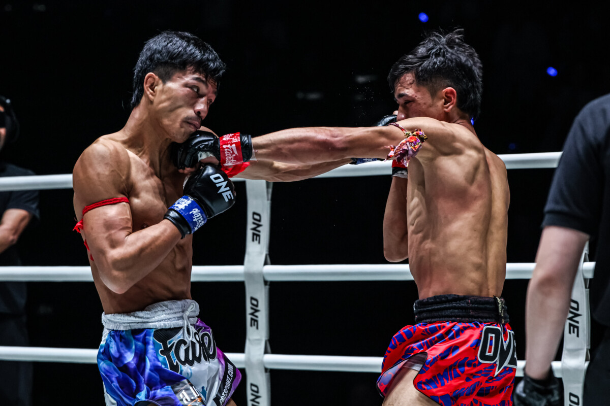 OL142_12_Payakrut vs Petnamkhong_05
