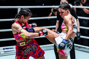 OL143_02_Chabakaew vs Nazanin Hoseini_10