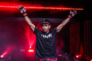 OL143_05_Nakrob vs Panrit_10