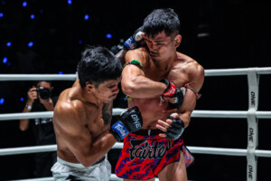 OL143_05_Nakrob vs Panrit_27