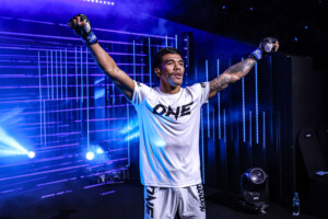 OL143_05_Nakrob vs Panrit_28