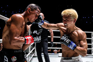 OL144_04 Sangarthit vs TAKU_05