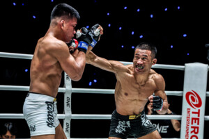 OL144_09_Nazareth Lalthazuala vs Jake Bron_04