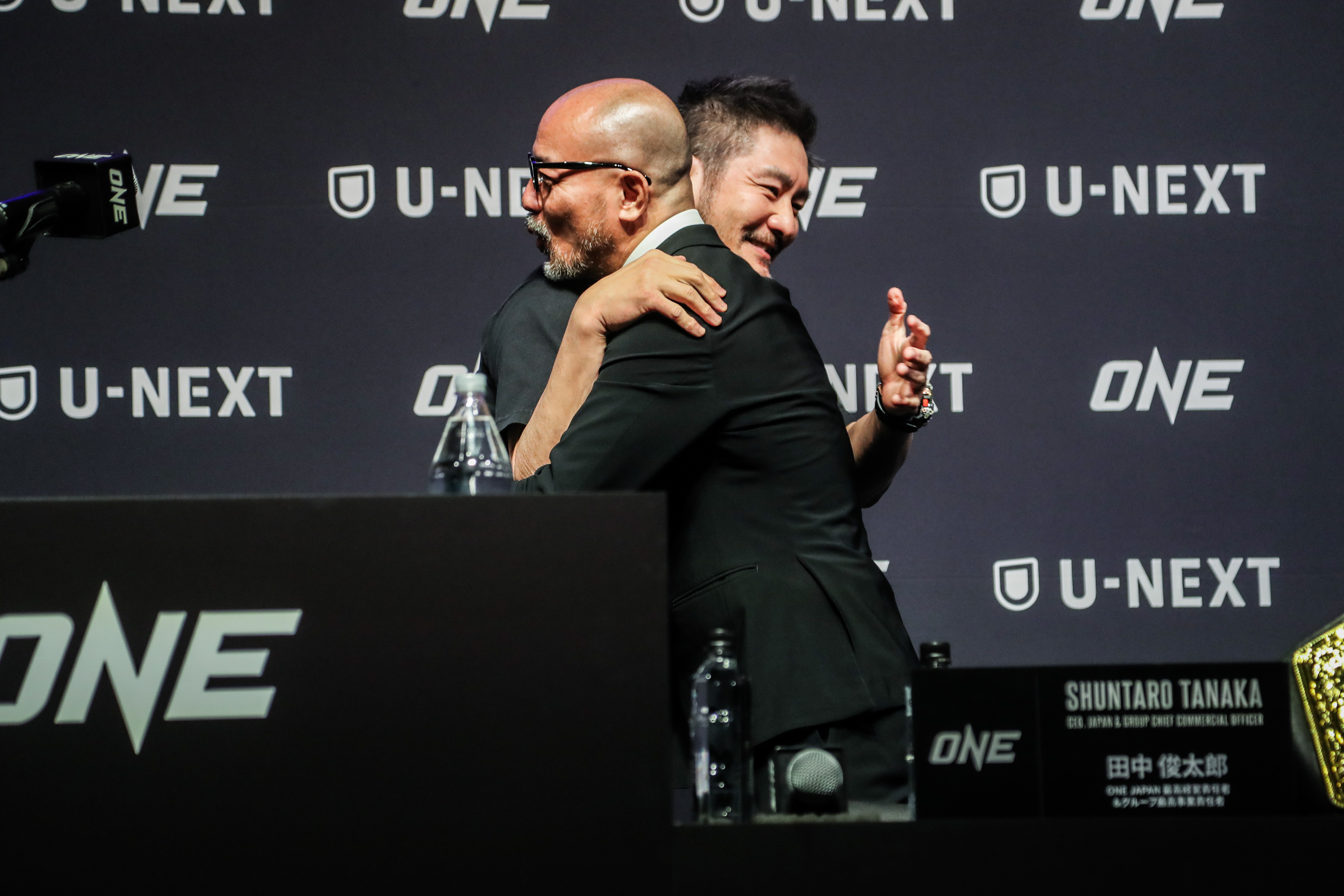 ONE Samurai press con 25.jpg