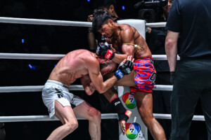 09 Decho vs Elvin Kazumovi_OL147 32