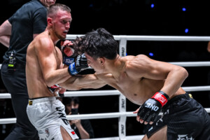 14_Detchawalit_vs_DenisDotsenko 38