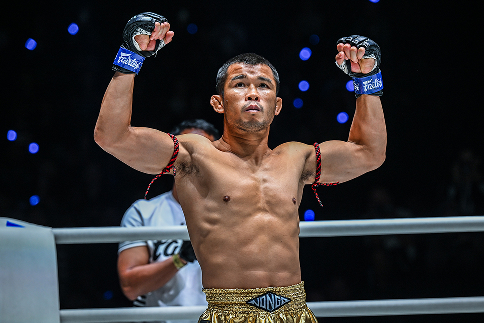 CoverWeb_OL147_NongO_PreFight