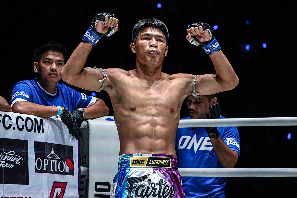 CoverWeb_OL147_Ptt_Prefight