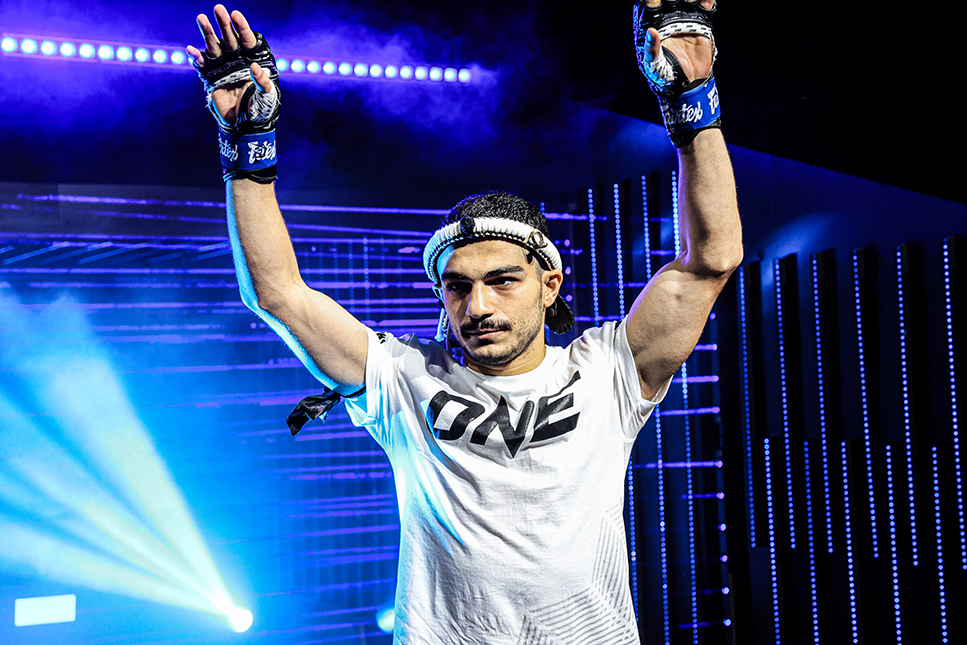 CoverWeb_OL148_Mehrdad_Prefight