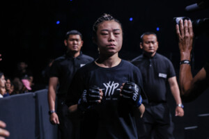 OFN41_02_Supergirl_vs_YuYauPui 3