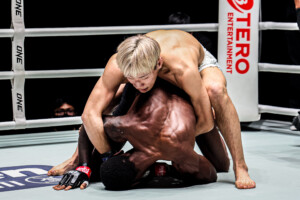 OL145_ 01_Jason Seddoh VS Koki Adachi_06