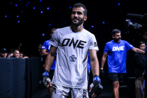 OL146_13_Kongsuk vs Babak Solouki_15