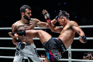 OL146_13_Kongsuk vs Babak Solouki_30