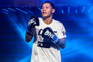 OL148_04_Lamnamoonlek vs Yuan Pengjie_14