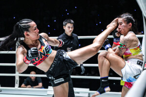 OL148_08_Nongfahsai vs Wang Tsz Ching_15