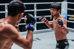 14 Yuya Wakamatsu vs Avazbek Kholmirzaev OS1 23