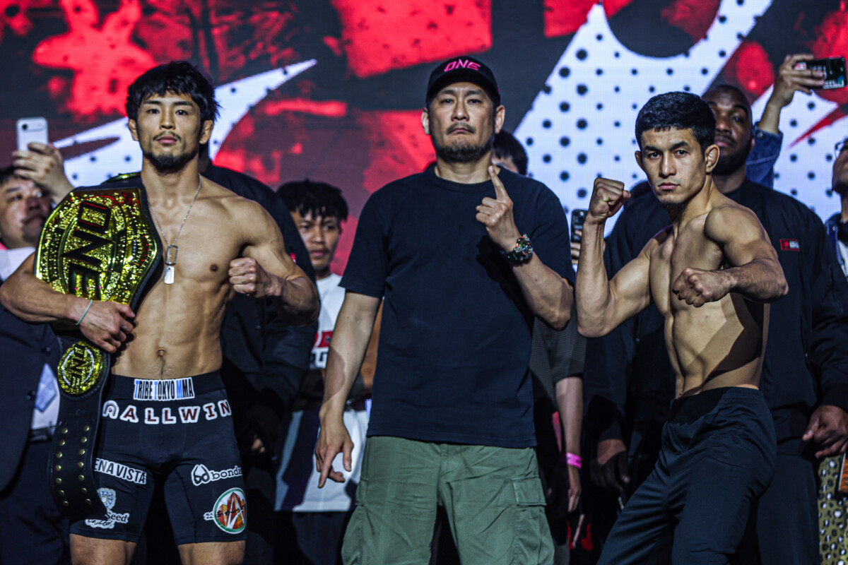 Ceremonial Weigh Ins and Faceoffs OS1 (109)