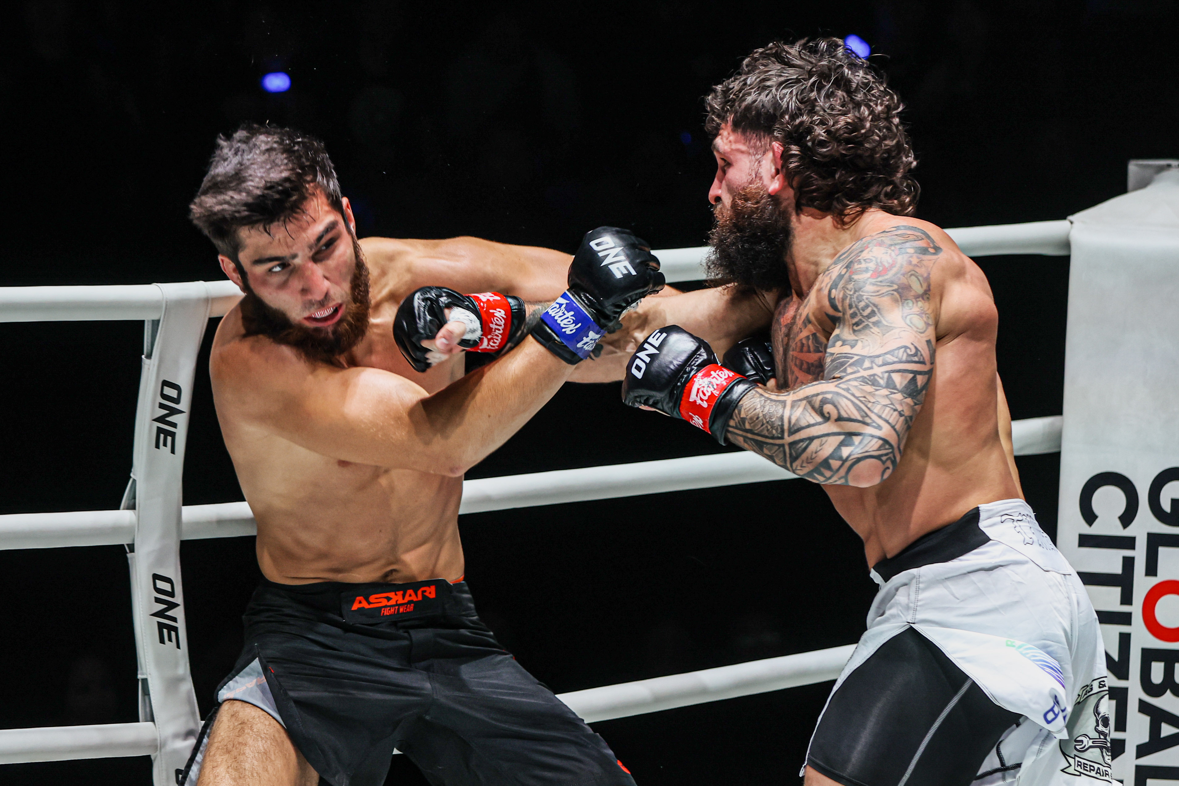 OFN42_08_ChaseMann_vs_DzhabirDzhabrailov 49.jpg