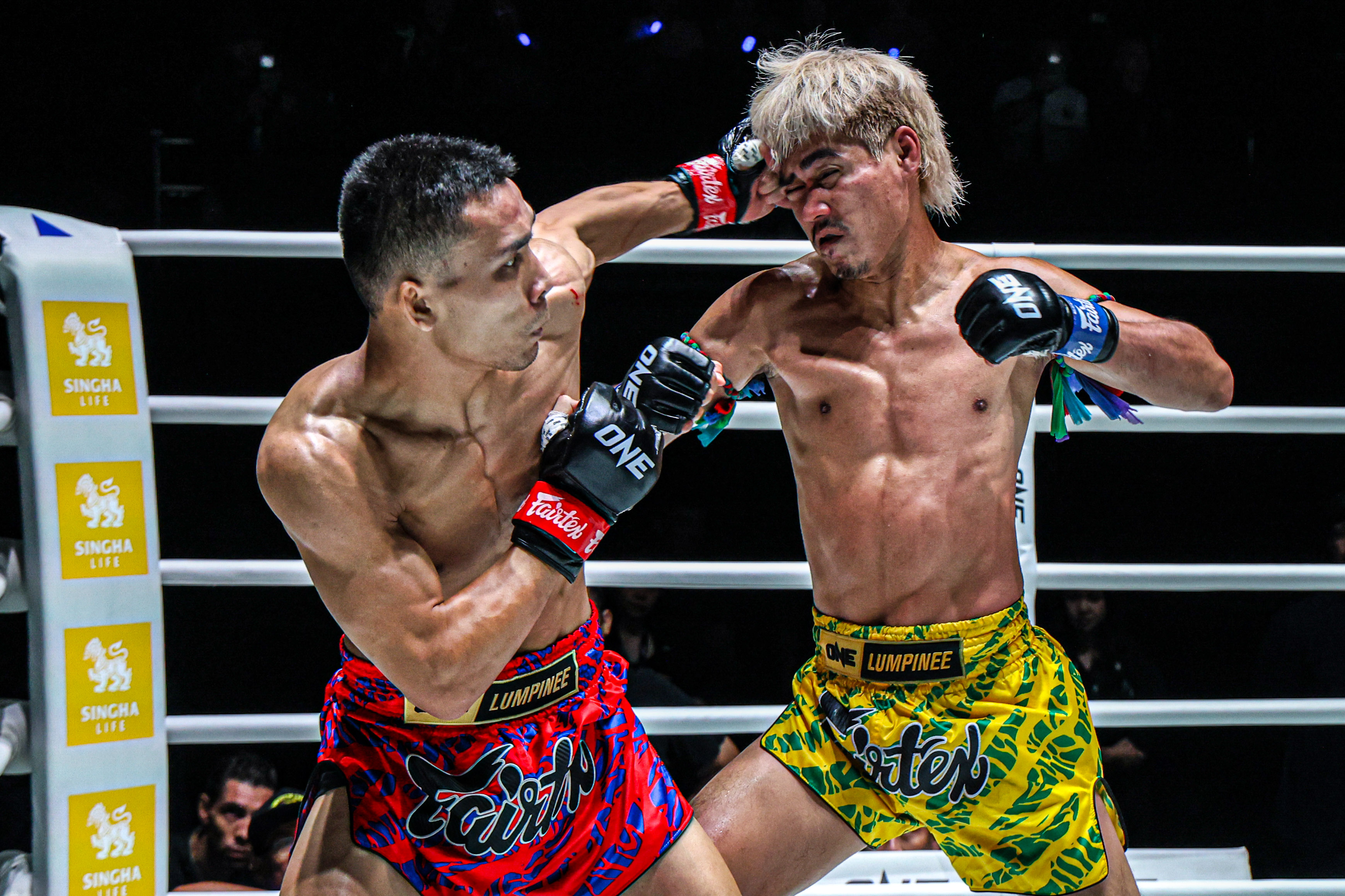 OL151_12_Petmuangsri vs Chankrit_10.jpg