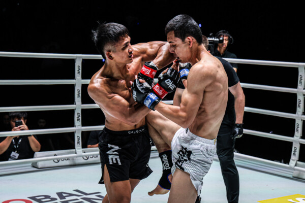 13 Kongsuk vs Khakimov Anisjon OL156 (15)