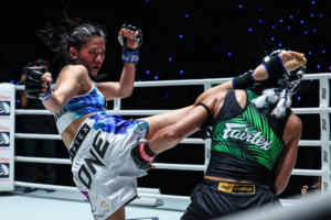 OL152_04_Duangdawnoi vs Yana Yip_10