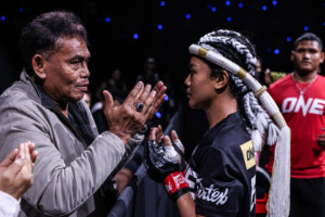 OL152_04_Duangdawnoi vs Yana Yip_15
