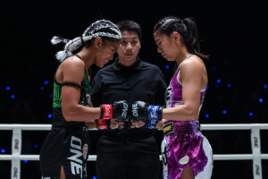 OL152_04_Duangdawnoi vs Yana Yip_18