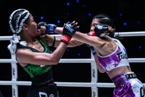 OL152_04_Duangdawnoi vs Yana Yip_26