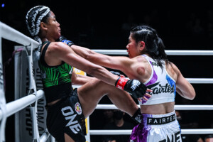 OL152_04_Duangdawnoi vs Yana Yip_29