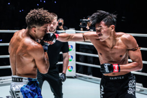 OL153_02_Petkhaokradong vs Victor Hugo_03