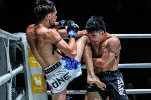 OL153_14_Worapon_vs_Tom_Casse 27