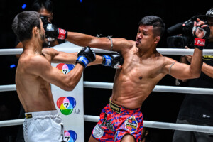OL154_02_Superlek vs Abdulla Dayakaev_30 1