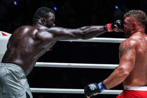 OL154_04_Oumar Kane vs Anatoly Malykhin_01