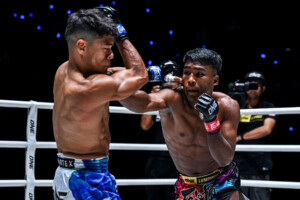 OL154_06_Sulaiman vs Juan Martinez_08